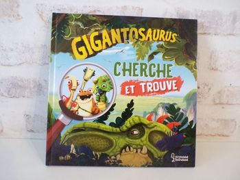 Livre Gigantosaurus - Cherche et trouve