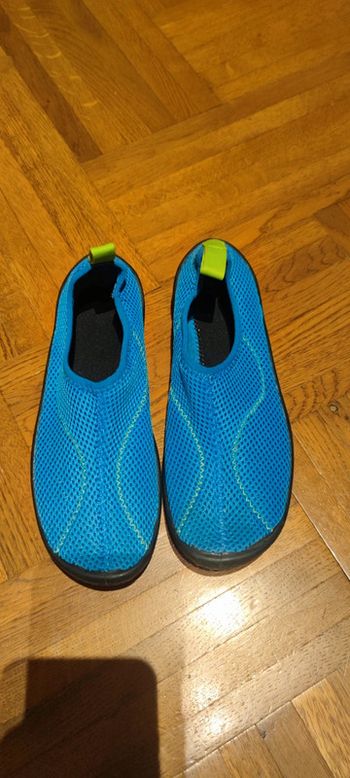 Chaussures de plage p 34