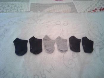 Lot de 3 paires de chaussettes. Taille 24-26