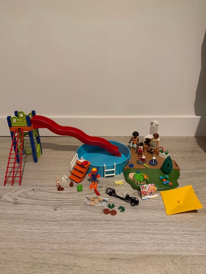 Playmobil 70987 Espace détente avec piscine - photo numéro 2