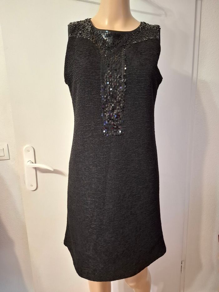 Robe noir sequin promod taille 38 en très bon état - photo numéro 2