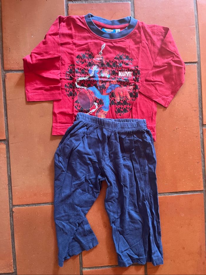 Lot vêtements garçon 2 ans - photo numéro 8