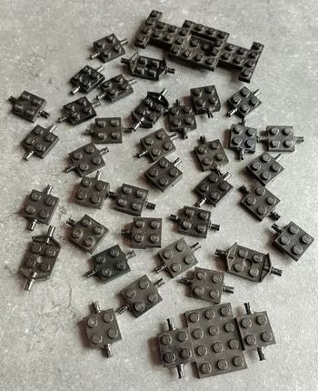 Lego lot chassis voitures noirs