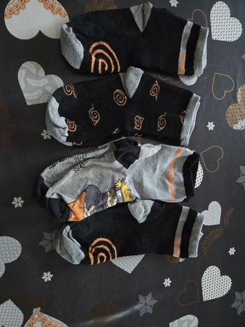4 paires de chaussettes 31/34 naruto