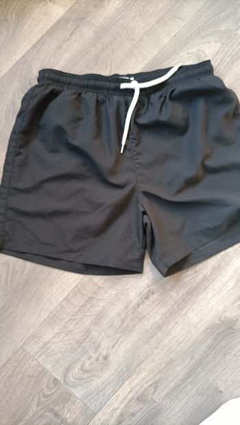 Short de bain taille m