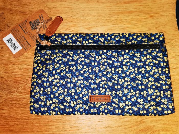 Pochette Cabaïa