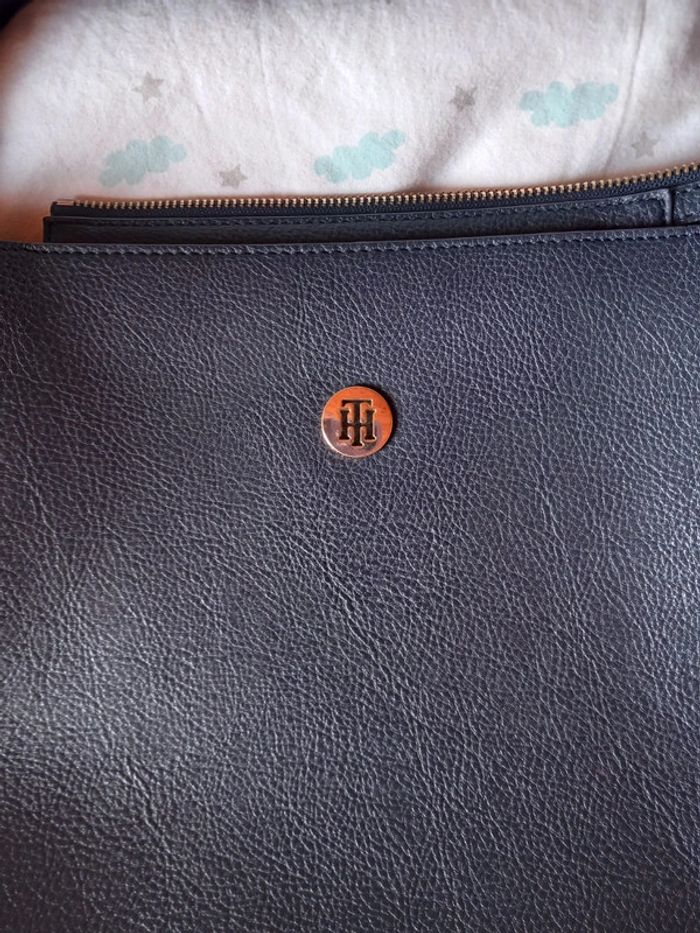 Sac main Tommy Hilfiger cuire bleu marine - photo numéro 2