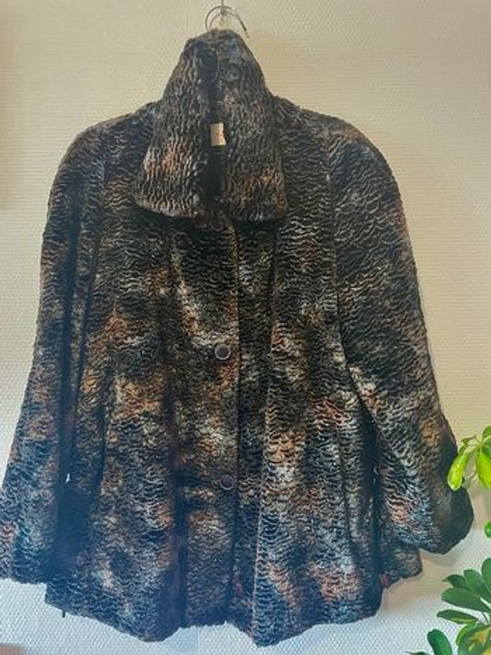 Veste fausse fourrure