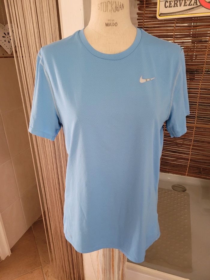 T shirt nike taille s