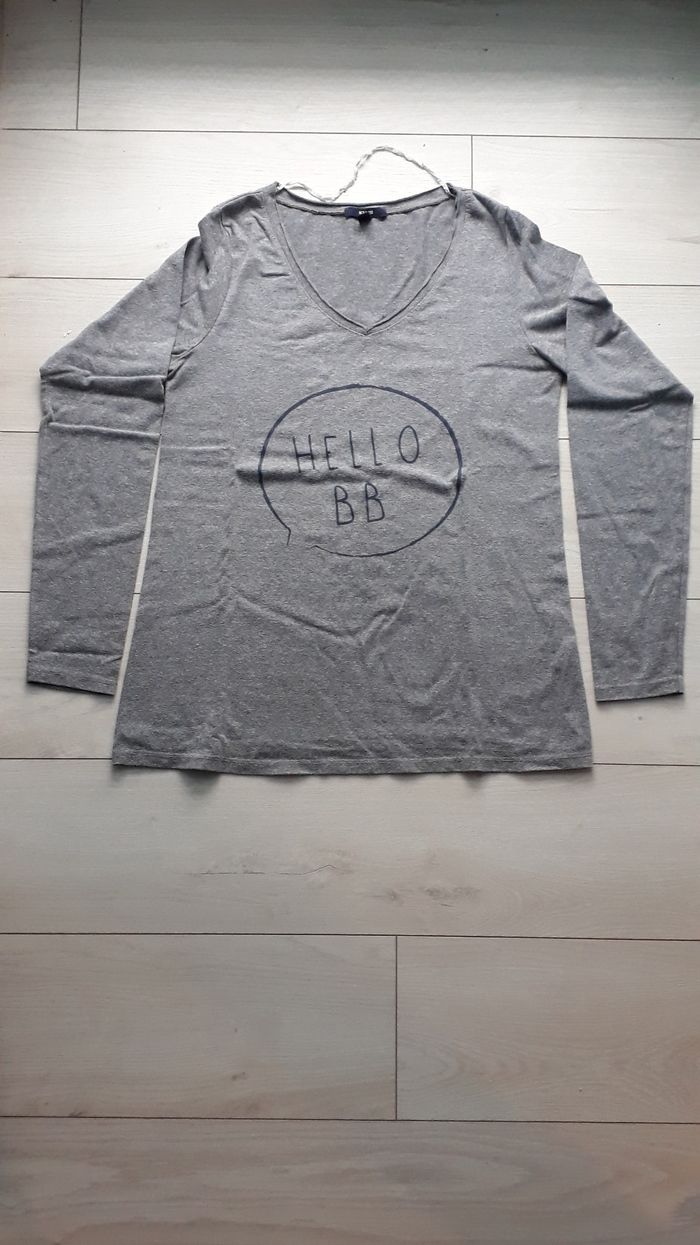 Tee shirt gris de grossesse