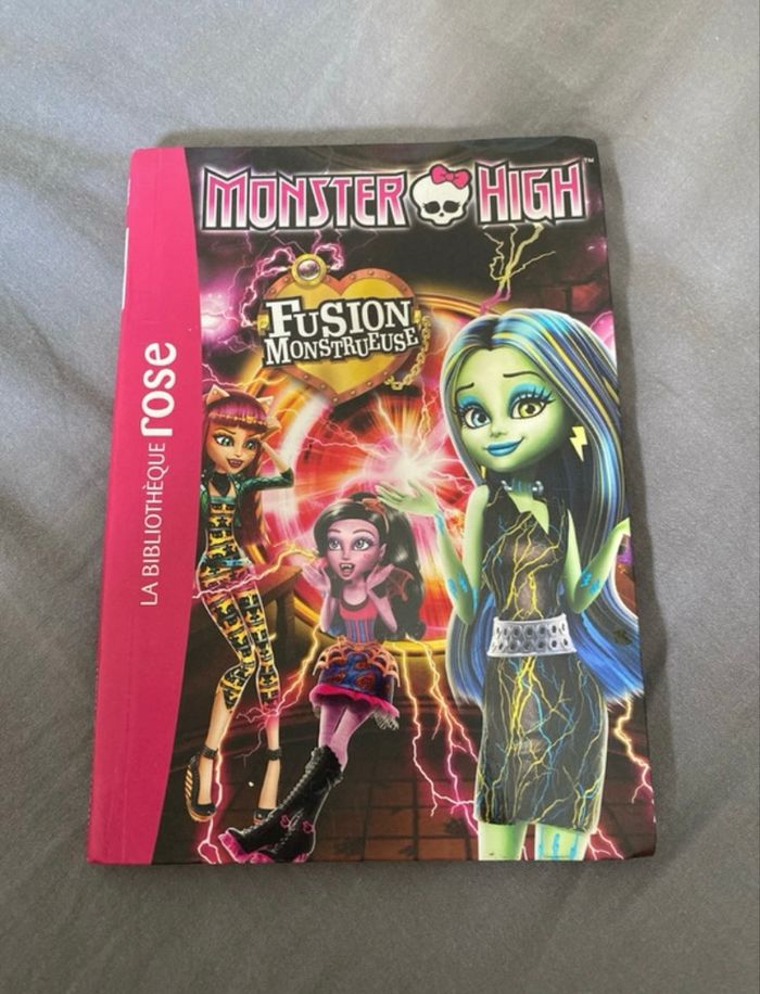 Livre monster high