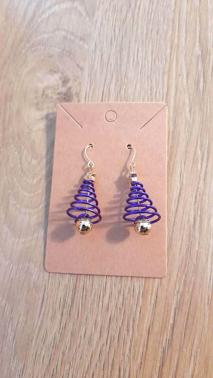 Bijoux Noël | Boucles d’Oreilles Sapin Violet – Neuf - photo numéro 2