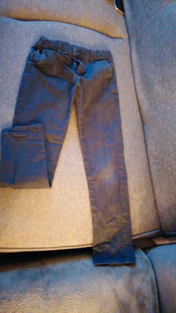 Pantalon style chino