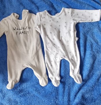 Pyjamas 1 mois