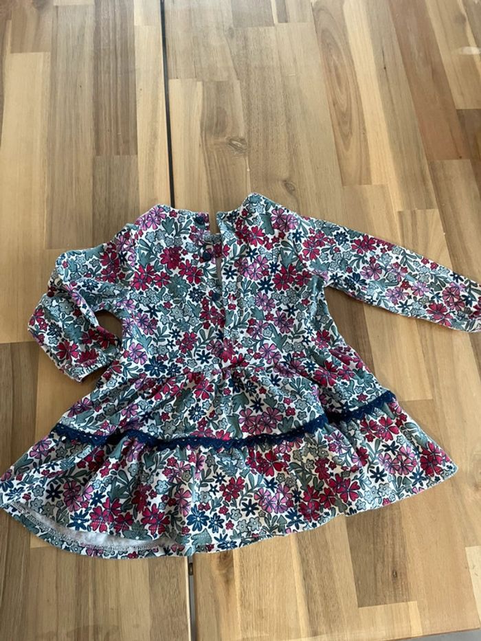 Robe à fleur 18 mois - photo numéro 5
