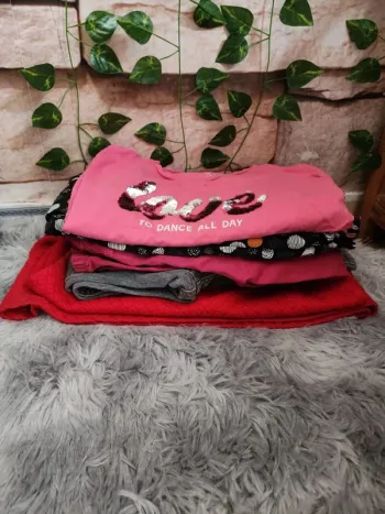 💐Lot vetement fille Taille 7ans 💐