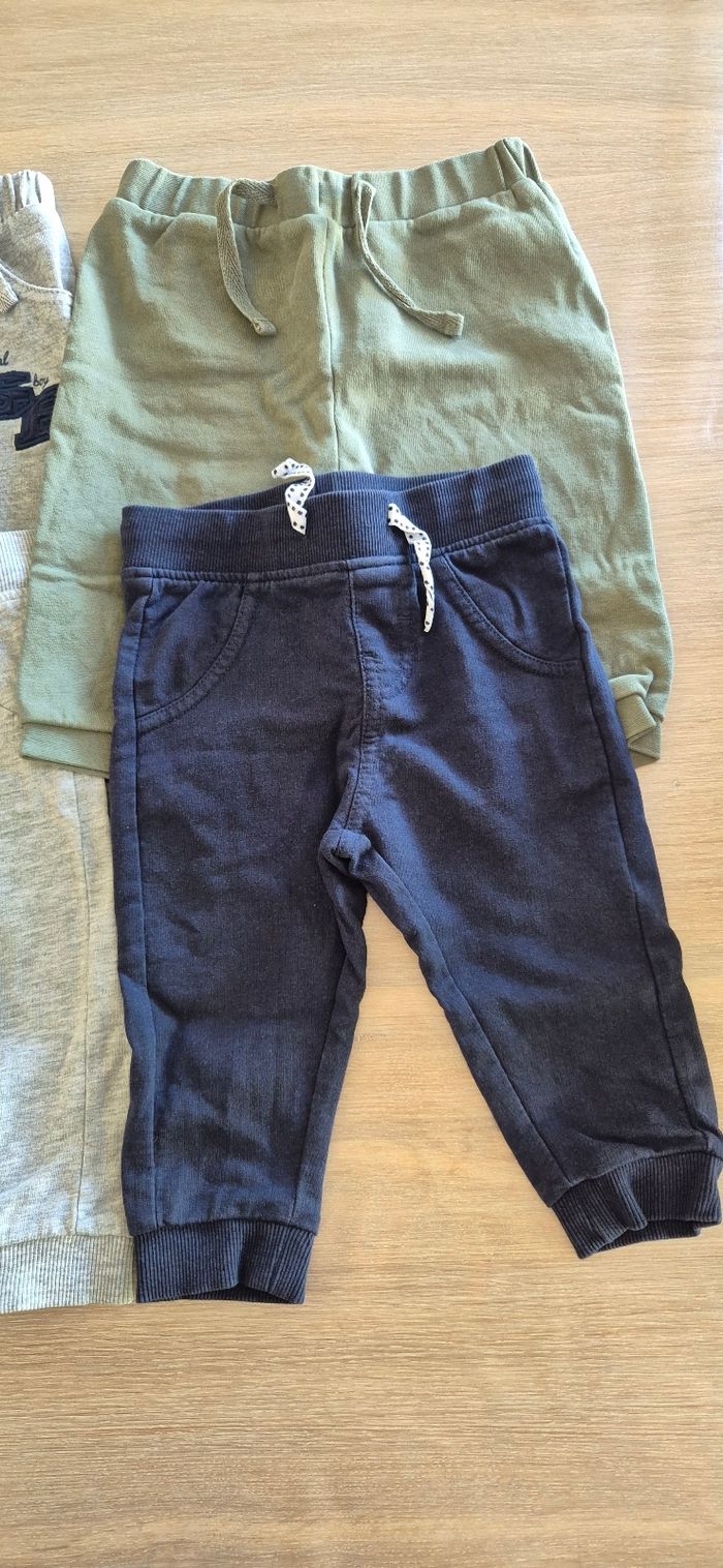 Lot pantalon 12 mois - photo numéro 2