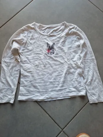 Tee-shirt taille 8 ans