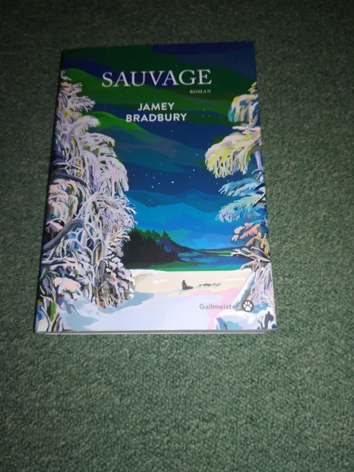 Roman:" Sauvage" Jamey Bradbury