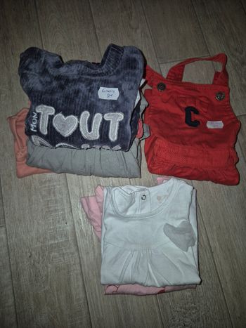 Lot vêtements fille 6/9 et 12 mois