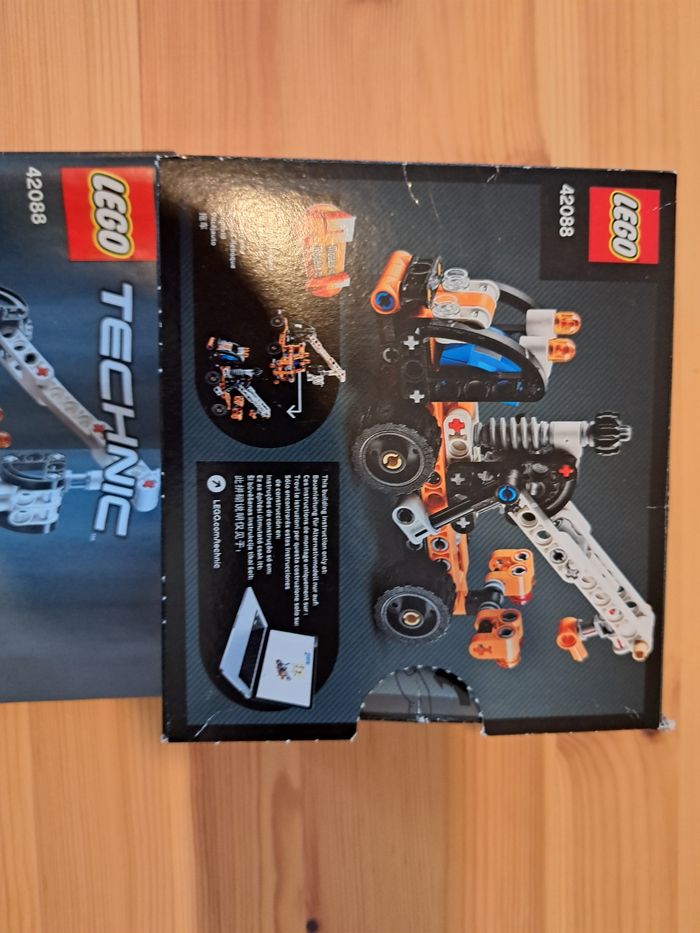 LEGO TECHNIC Cherry Picker 42088 - photo numéro 2
