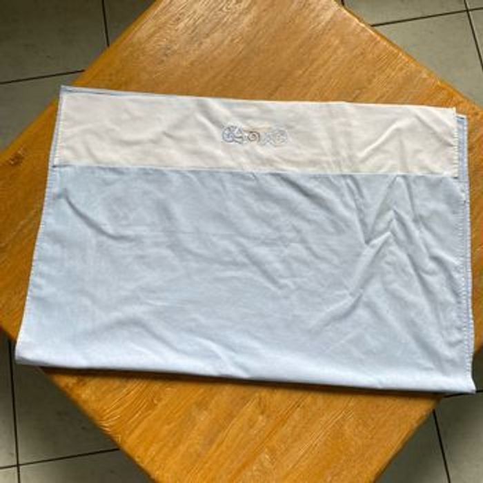 Drap pour couffin , poussette bleu clair et blanc avec motifs marins