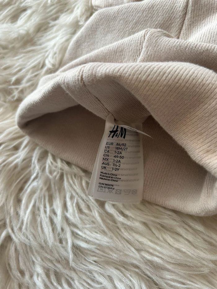 Fille 👧🏻 Bonnet beige disney minnie/mickey/daisy - h&m taille 1/2 ans - photo numéro 5