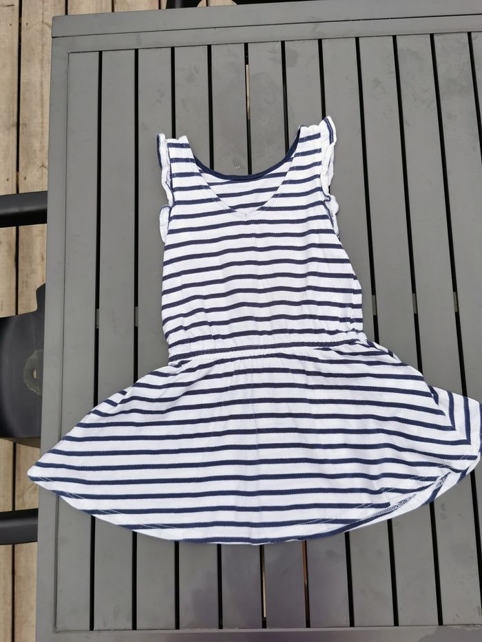 Robe 5 ans Okaidi - photo numéro 2