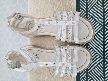 Sandalette pointure 31 FPC