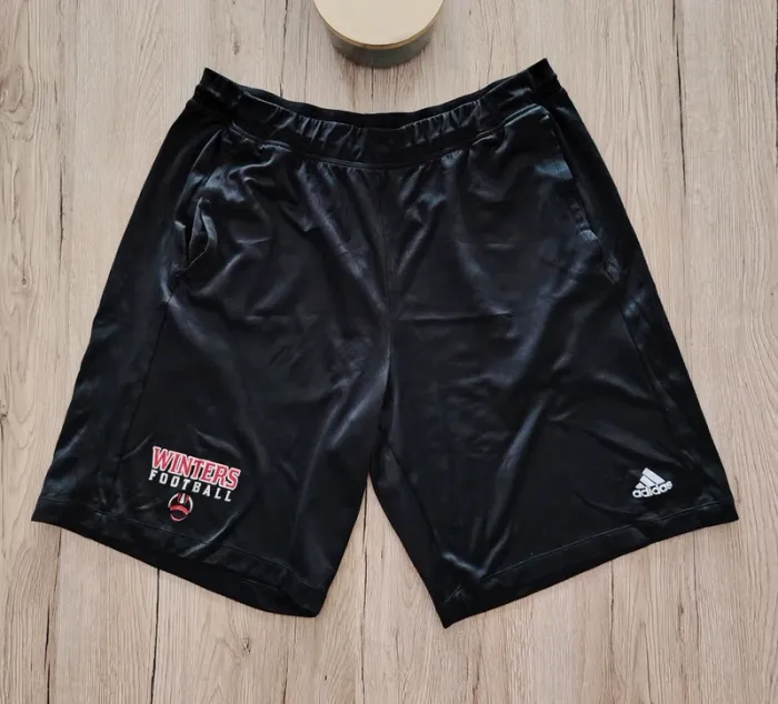 Short nike et Adidas - photo numéro 3