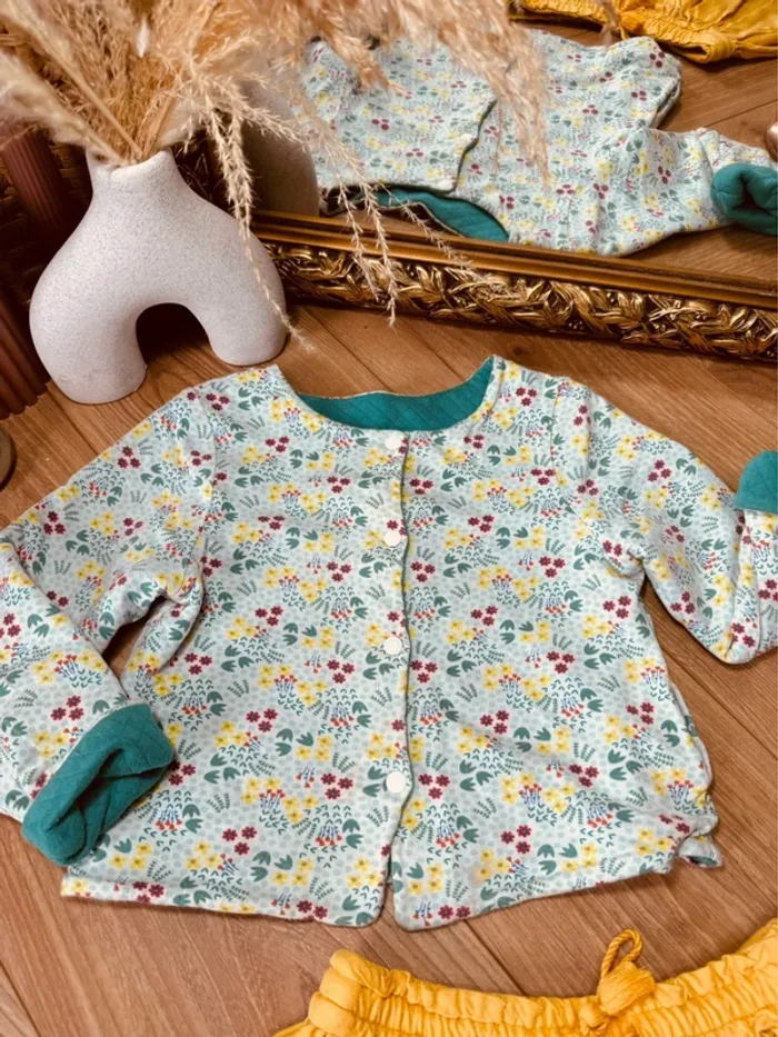 Taille 6 ans tenue 2 pièces fille Okaidi Creeks verte moutarde * fleurs * 💐 - photo numéro 3