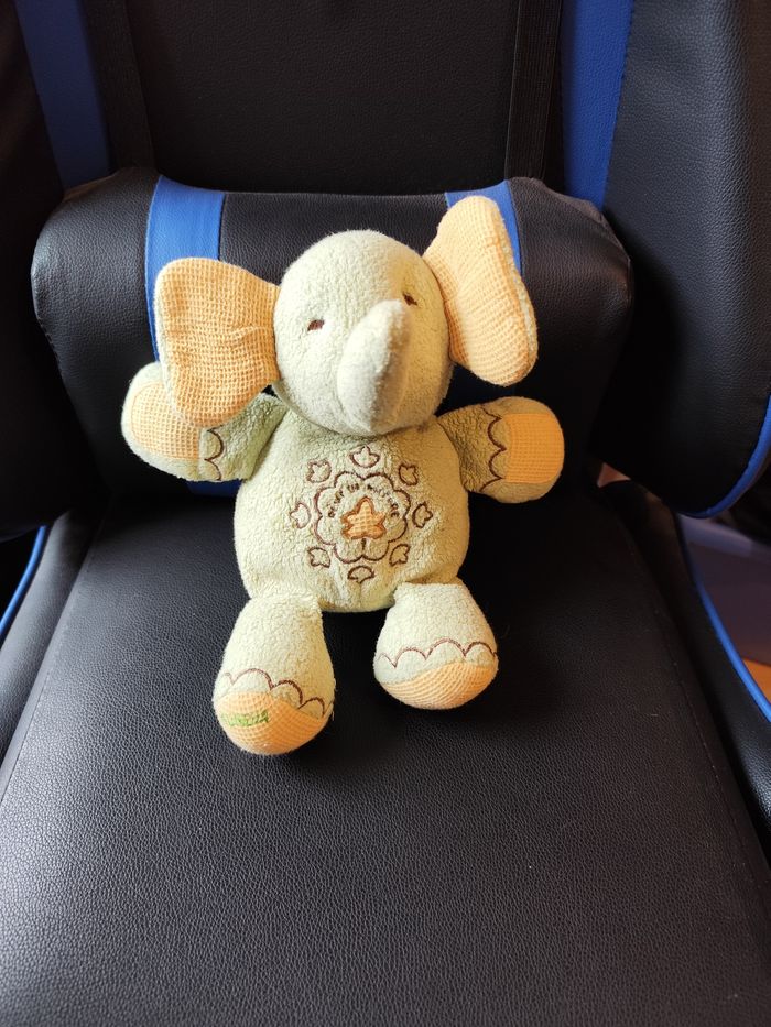 Peluche éléphant