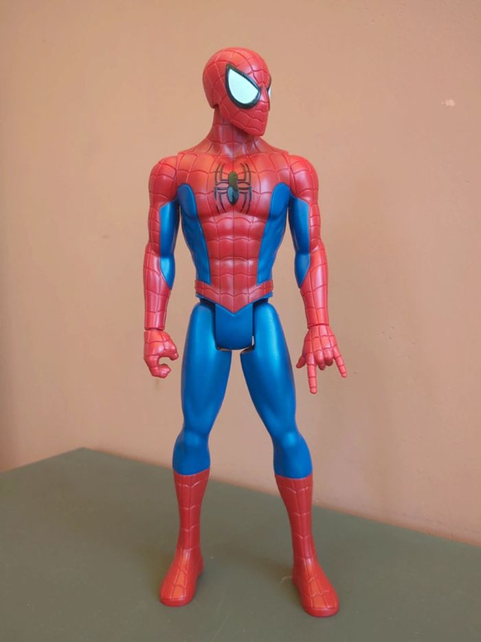 Hasbro Figurine Titan Spider Man