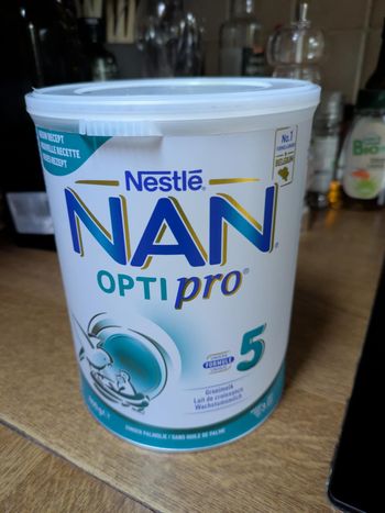 Lait Nan 5 neuf