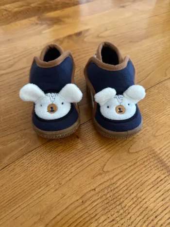 Pantoufles, Bébé taille 19