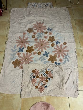 Housse de couette et oreiller fleuries