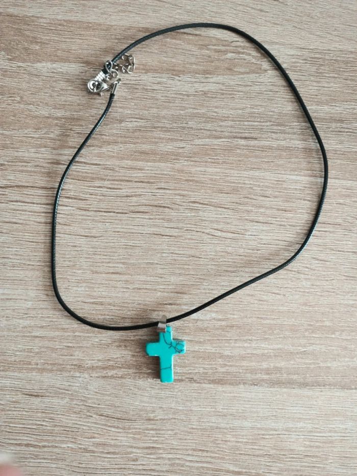 Pendentif croix + collier - photo numéro 3