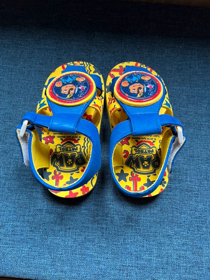 Claquettes / sandalettes / nu-pieds garçon pat patrouille - pointure 25 neuves - photo numéro 5