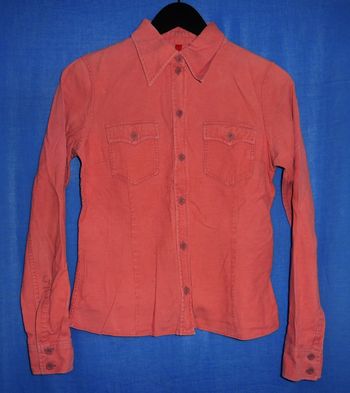 Chemise en velours saumon. Divided. Taille 36