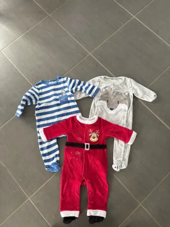 3 pyjamas 12 mois