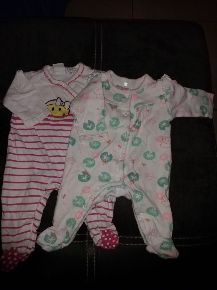 Pyjamas léger 1 mois avec 2 bavoirs