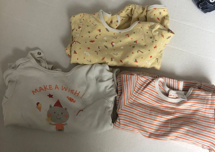 Lot de trois pyjamas