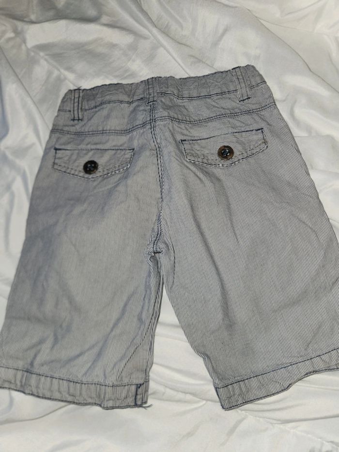 Bermuda garçon taille 5 ans - photo numéro 3