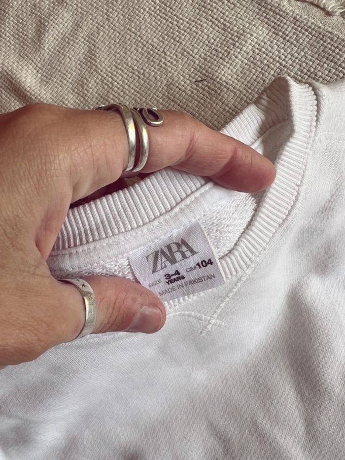 Sweat-shirt Zara blanc loose 104 - photo numéro 3