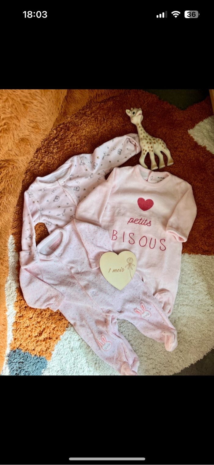 Lot de 3 pyjamas bébé fille en velours – Taille 1 mois – Quasi Neufs - Kiabi - In Extenso