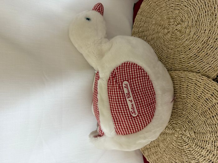 peluche canard tartine et chocolat vichy rouge range pyjama