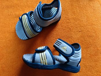 Sandales Adidas pointure 23