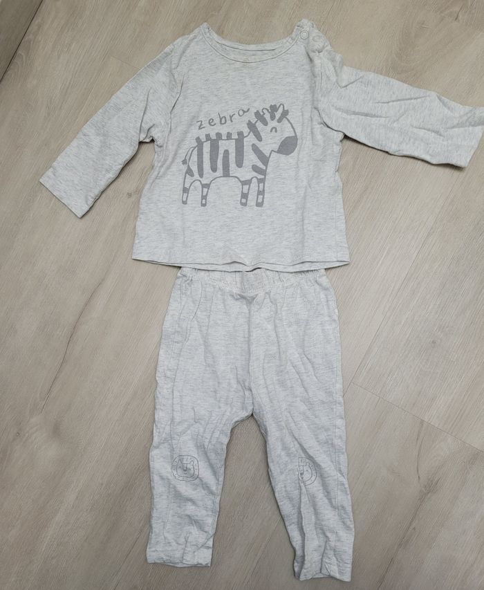 Pyjama deux pièces 12 mois