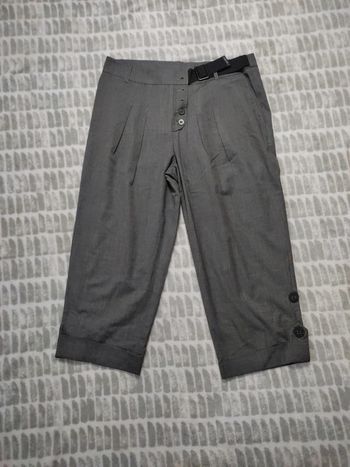Pantalon court pantacourt droit gris ajusté à pinces plis cop copine taille 40