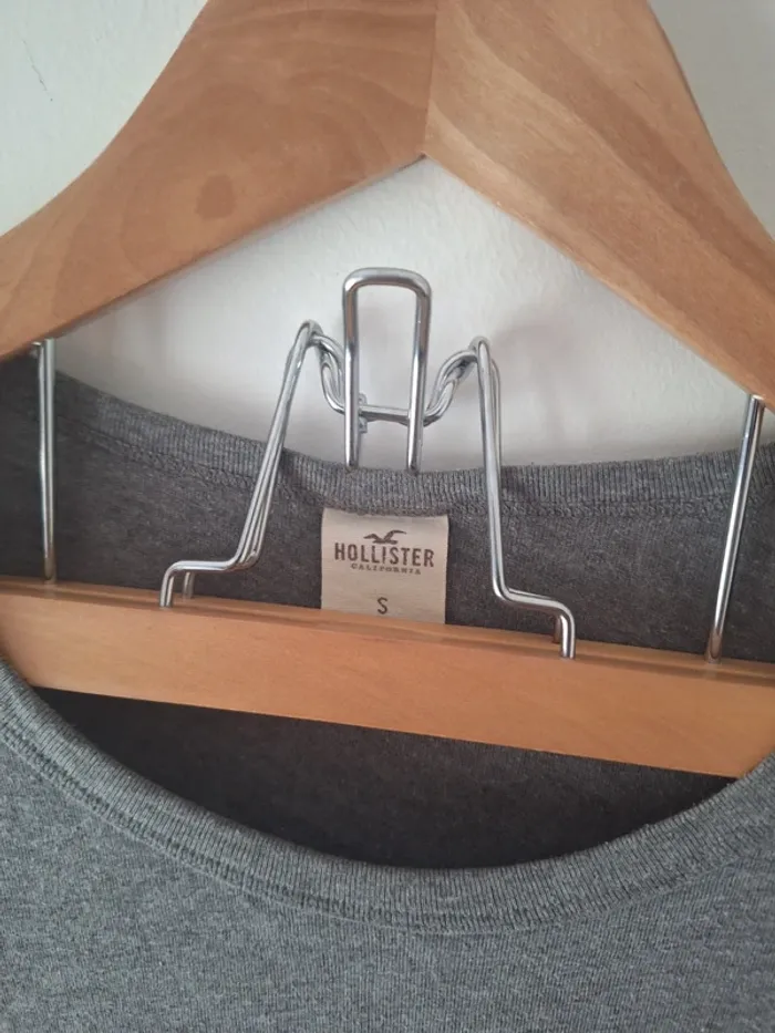 Tee shirt Hollister - photo numéro 2